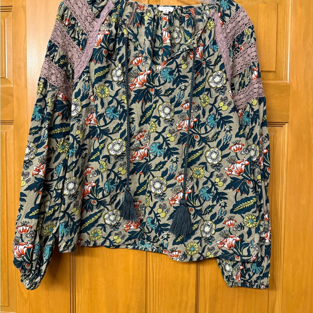 Elegant Floral Women's Blouse